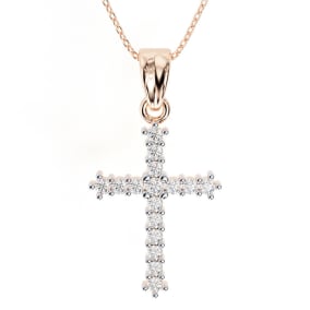 The Classic 1/4ct Diamond Cross Pendant in 10k Rose Gold