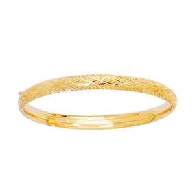 14 Karat Yellow Gold Kids Diamond Cut Bangle Bracelet, 5 1/2 Inches