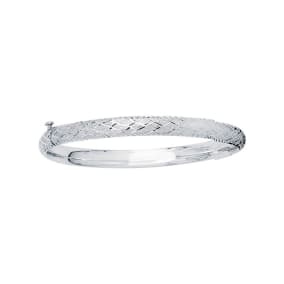 14 Karat White Gold Kids Diamond Cut Bangle Bracelet, 5 1/2 Inches