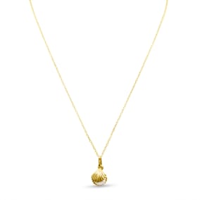 Estate Jewelry Pearl Clam Shell Necklace In 14 Karat Yellow Gold With Free Chain