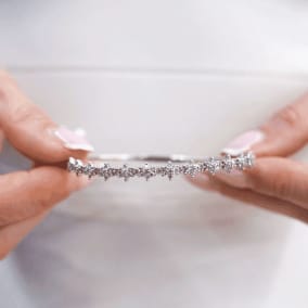 Estate Jewelry 1 Carat Natural Diamond Flower Bangle Flexible Bracelet In 14K White Gold, 7 Inches