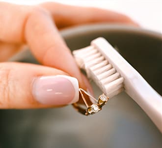 How to Clean your Diamond Drop Earrings