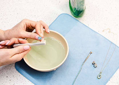 How to Clean your Aquamarine Earrings