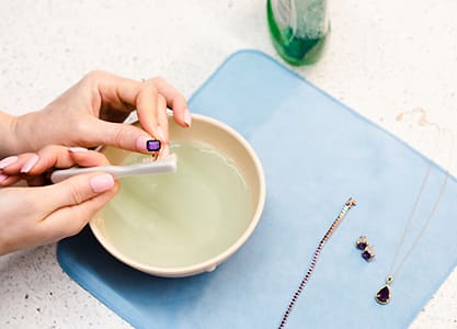 How to Clean your Amethyst Necklace